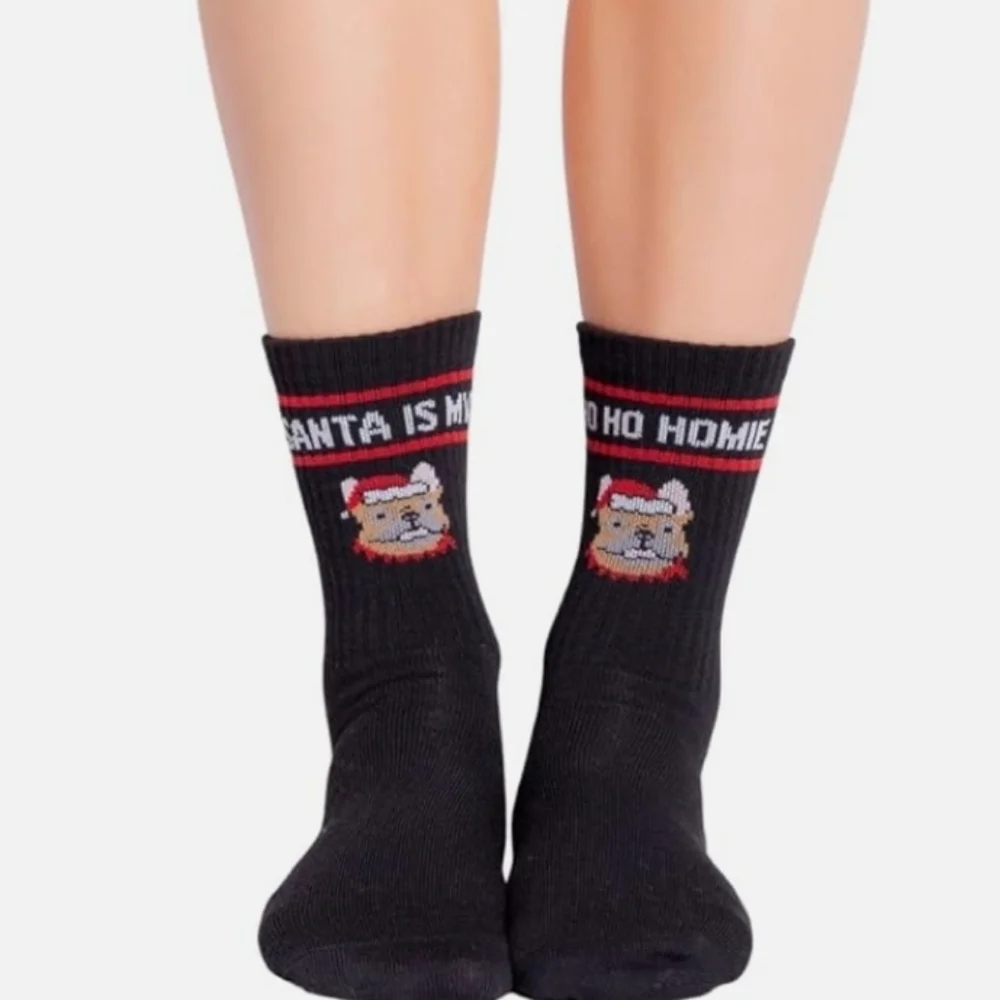 NWT* PJ Salvage* Plush Socks* Holiday Theme* 2 pr* 1 Gray/ 1 Black